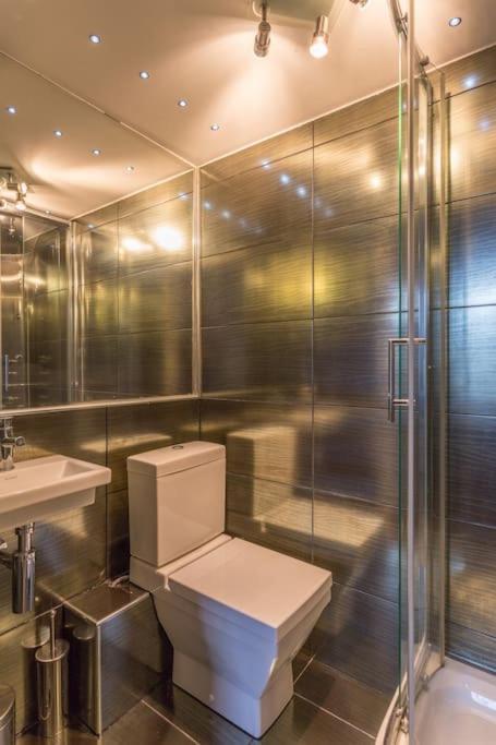 Prime Edinburgh City Centre - 4 Bed Penthouse Exterior foto